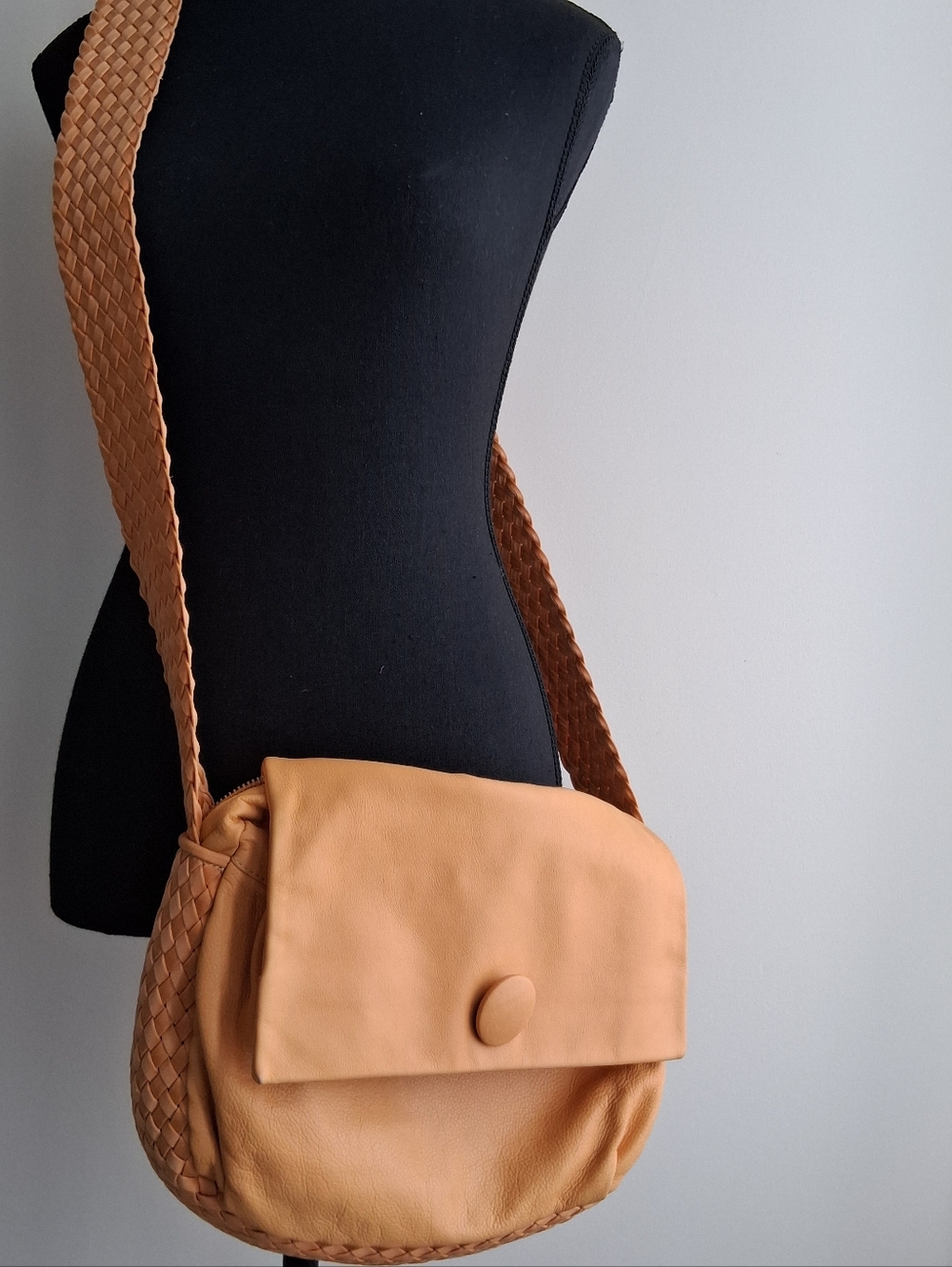 Orange Leather Nylon Intrecciato Renato Angi Messenger Crossbody Zips Broken
